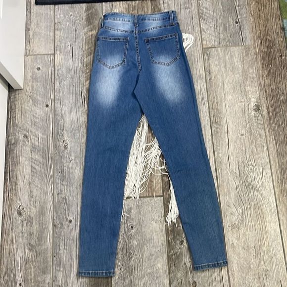 23.  NWT AP BLUE fringe jeans Size: 7 - Picture 9 of 10